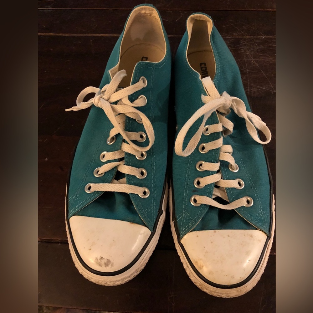 SOLD!!!Converse All Star Chuck Taylor Low Top Men 10 Women 12